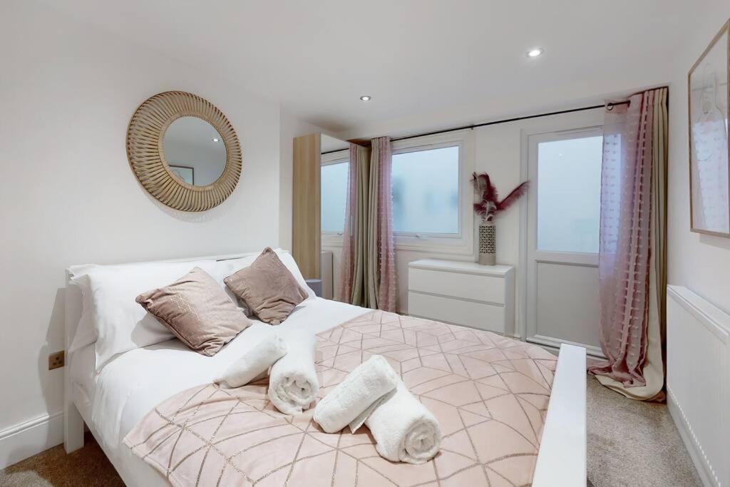 Lovely 2 Bedroom Apartment Near Highgate Station London Kültér fotó