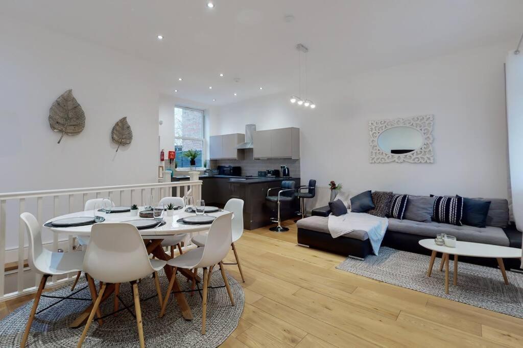 Lovely 2 Bedroom Apartment Near Highgate Station London Kültér fotó