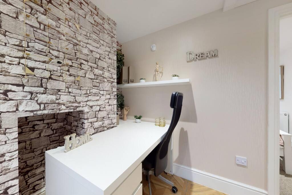 Lovely 2 Bedroom Apartment Near Highgate Station London Kültér fotó