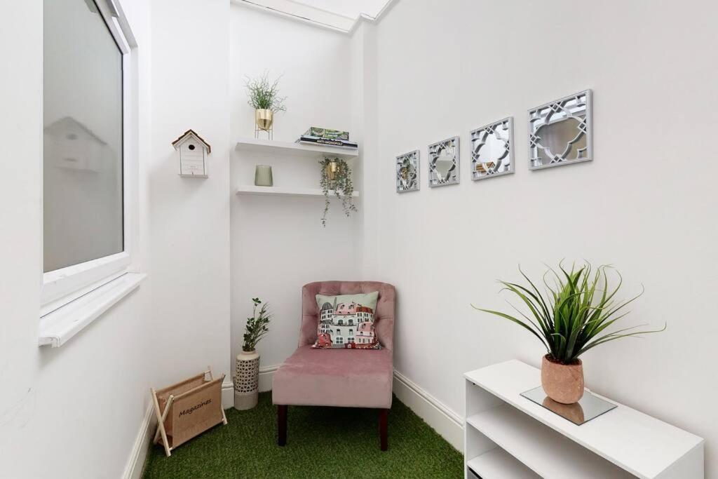 Lovely 2 Bedroom Apartment Near Highgate Station London Kültér fotó