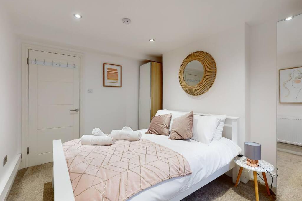 Lovely 2 Bedroom Apartment Near Highgate Station London Kültér fotó